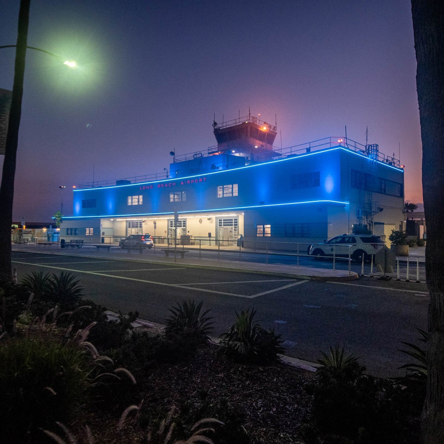 Long Beach Airport, Long Beach