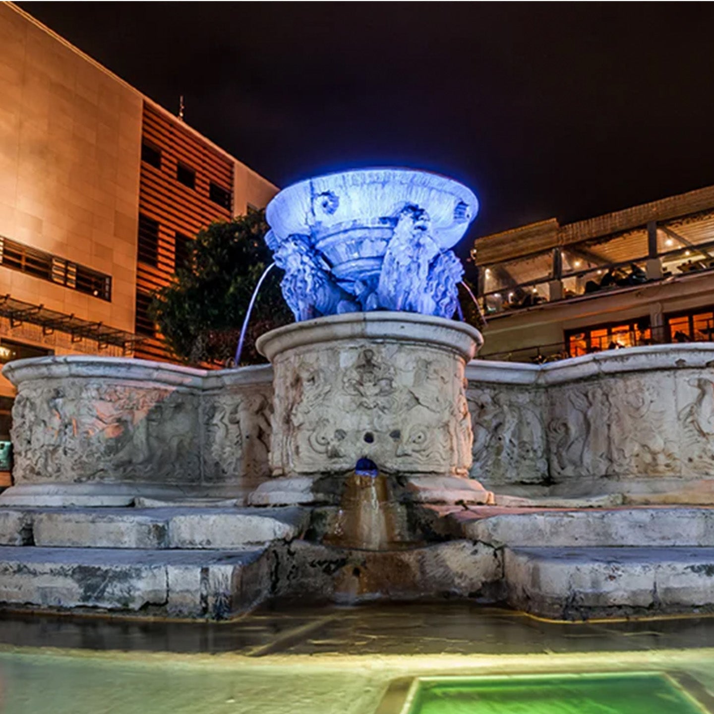 Acclaim Lighting Introduces Aqua Graze, A new Submersible; High Output LED Series for  Outdoor Linear Grazing of Fountains, Pools, Ponds, and Spas